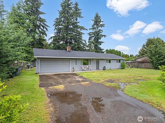2nd image of 15600 NE 18th St.
