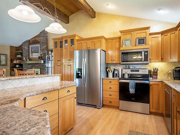 5th image of 515 Braemar Pl NE