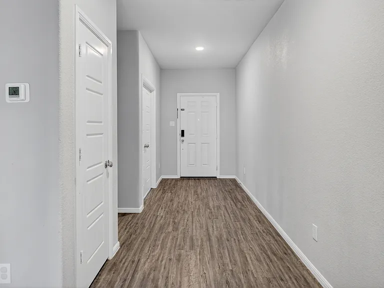 5913 Pensby Dr — Photo 40