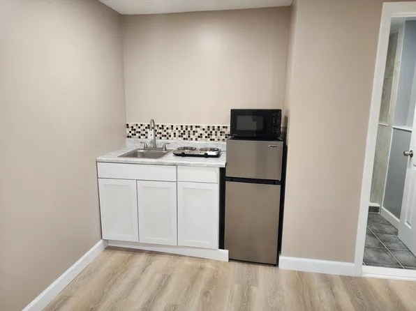 (undisclosed Address), Hauppauge, NY 11788