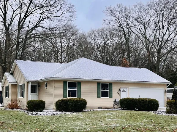 4089 Blueberry Ln, Fort Gratiot, MI 48059