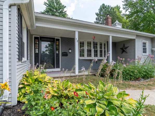 12 Grandview Terrace, Rutland City, VT 05701
