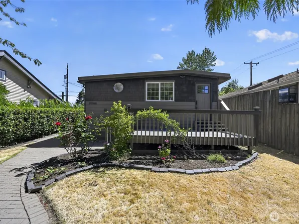 7768 14th Avenue SW, Seattle, WA 98106