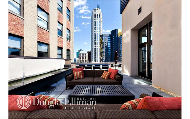 Rented by Douglas Elliman | media 27