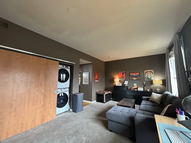 Den