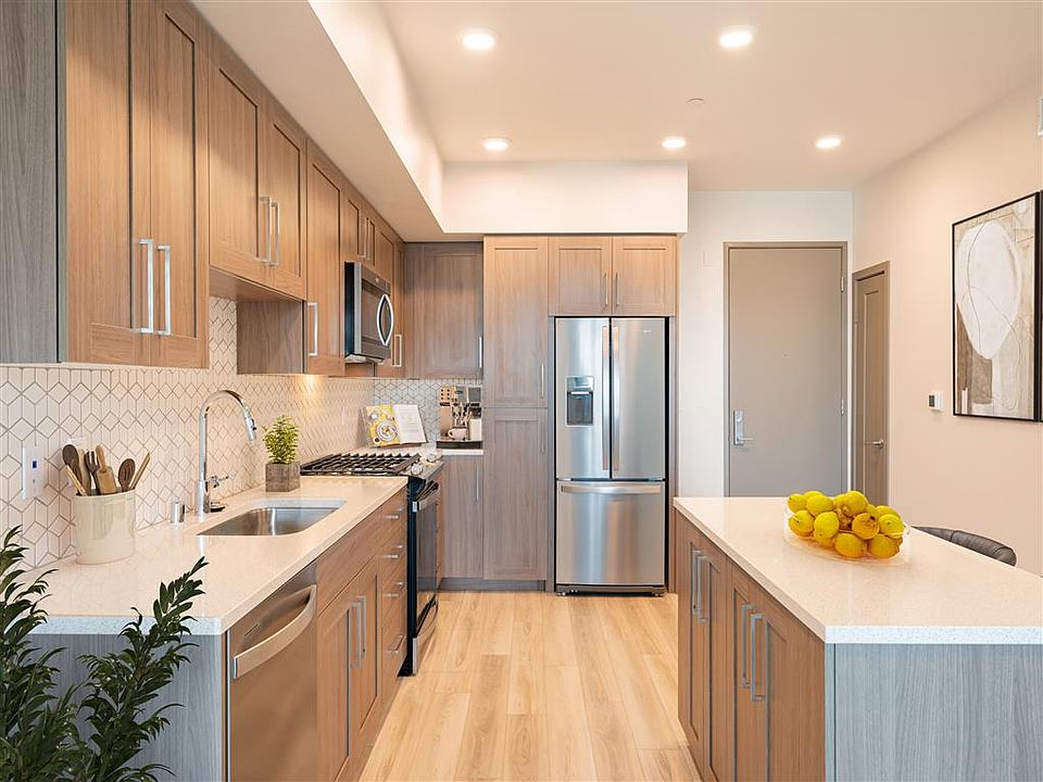 1st image of 901 E South St #120