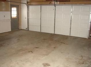 1830 Manorhaven St, Ortonville, MI 48462