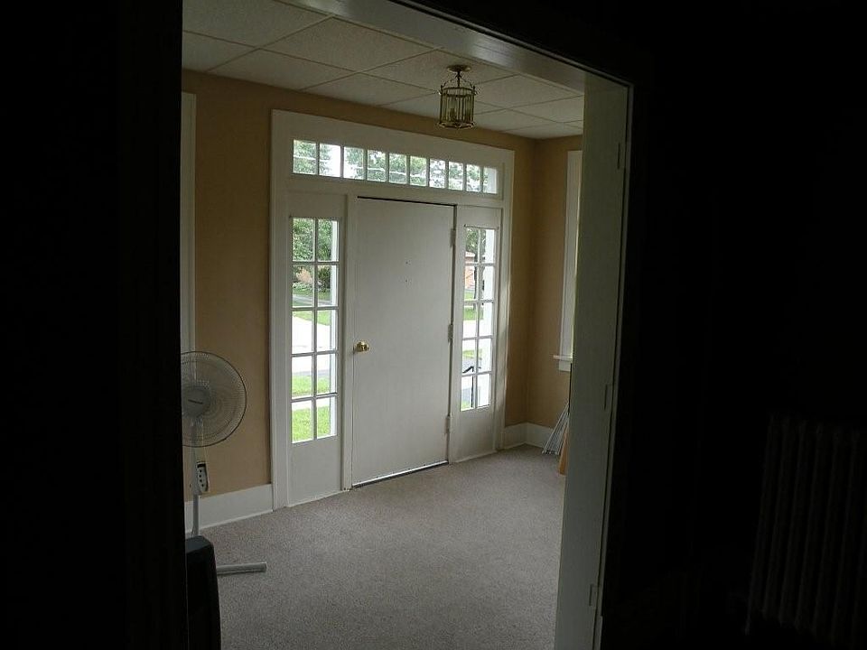 2nd image of 1212 N Dunton Ave