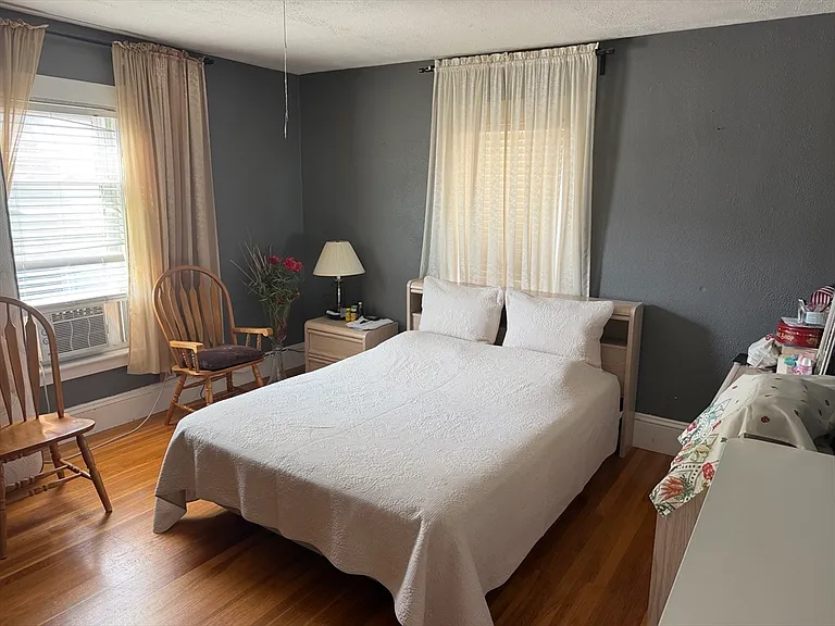 12 Rockwell Ter #2 — Photo 3