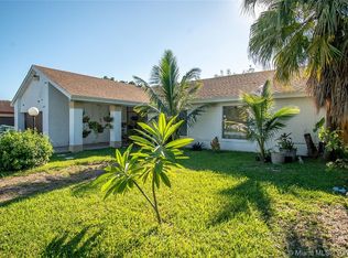 15726 SW 112th Pl, Miami, FL 33157