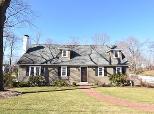 15 Alton Rd, North Attleboro, MA 02760