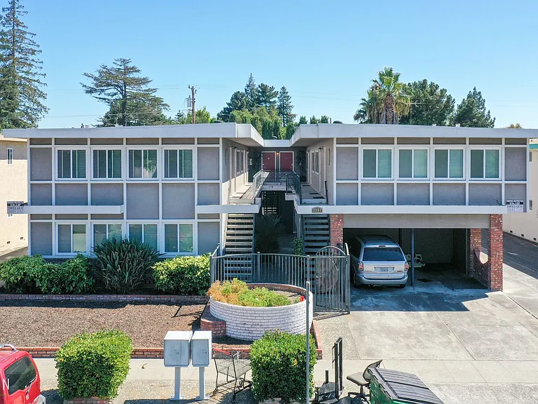 2982 Magliocco Dr — Photo 21