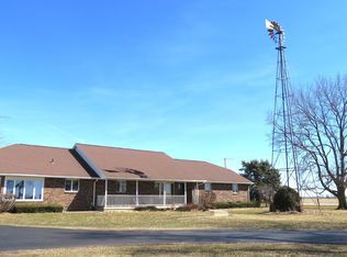 1202 Nelson Rd, Rock Falls, IL 61071