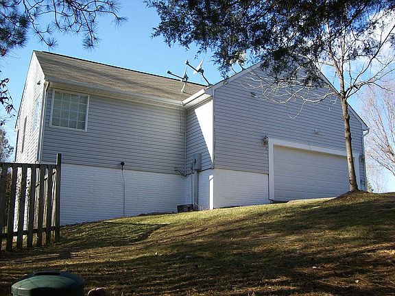 3rd image of 9601 Logan Heights Cir
