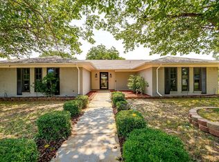 6005 Sycamore Creek Rd, Edgecliff Village, TX 76134