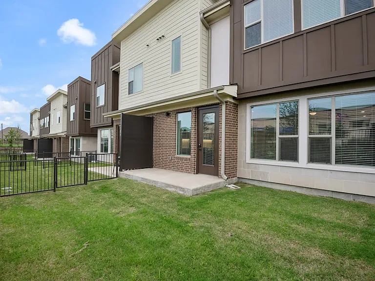 Jefferson Verdant Townhomes — Photo 56