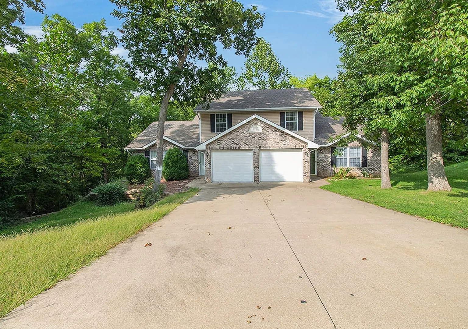 5340-5342 Godas Circle — Photo 1