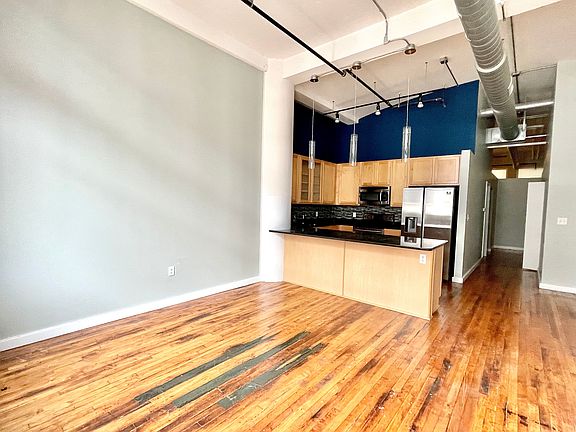 2nd image of 1520 Washington Ave APT 506