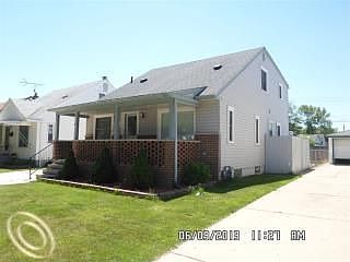 3rd image of 2175 Leblanc St