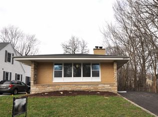 2031 Marston Ln, Flossmoor, IL 60422