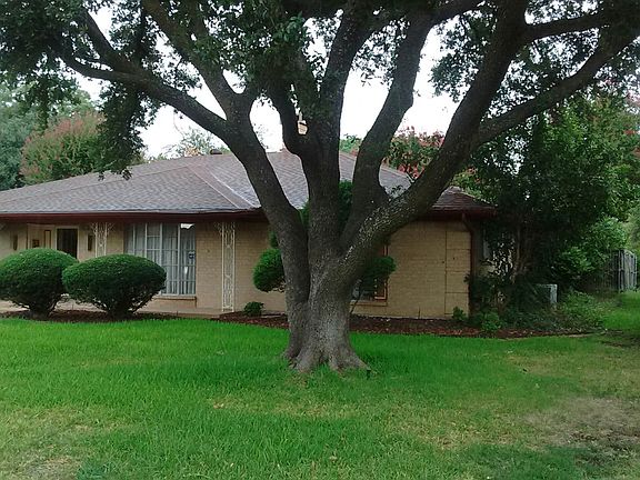 2nd image of 1005 Edgewood Dr