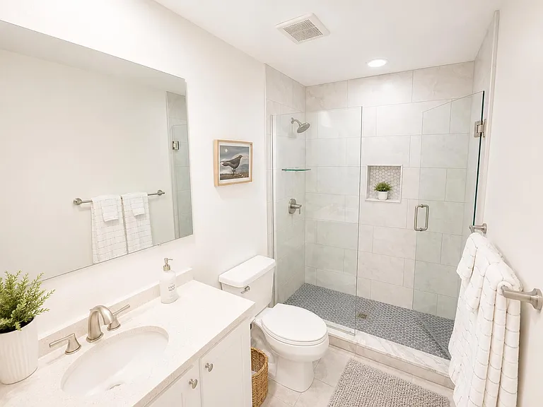 218 Whitehead St — Photo 10
