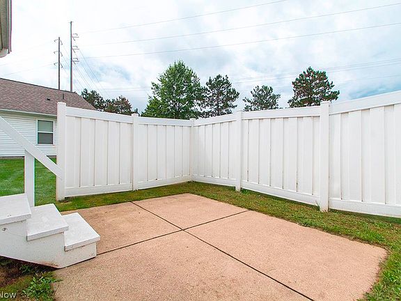 4th image of 3870 Reeves Ln