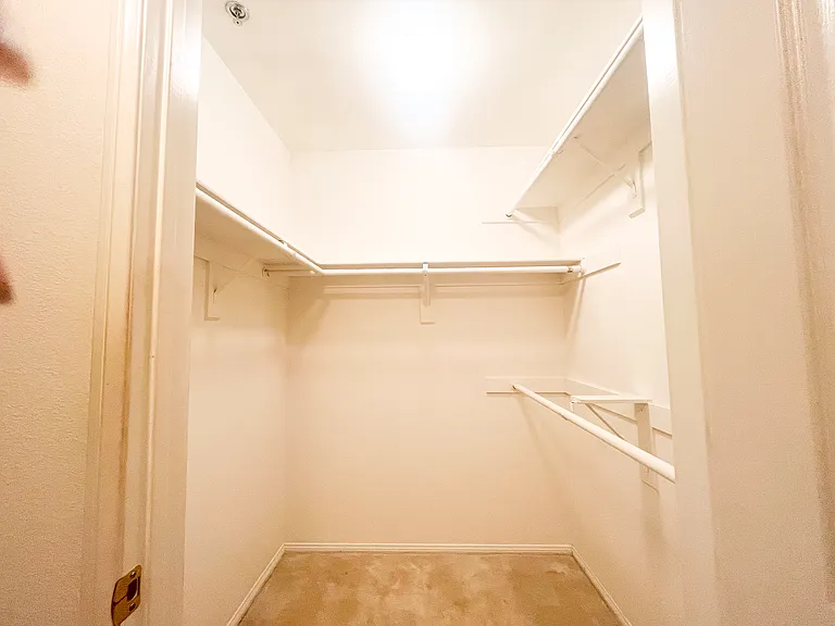 4501 Cedros Ave #117 — Photo 18