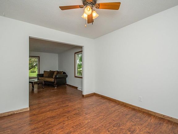 5th image of 4418 NE 62nd Ave