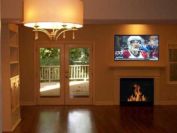 French Doors open to quiet, private rear Deck.