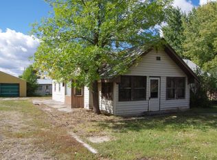 242 S 4th Ave, Forsyth, MT 59327