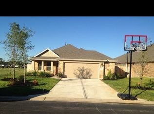 641 Maple Point Dr E, Conroe, TX 77301