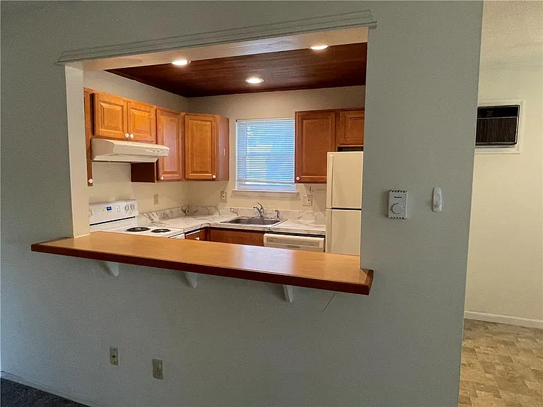 1316 S Fountain St #1 — Photo 12