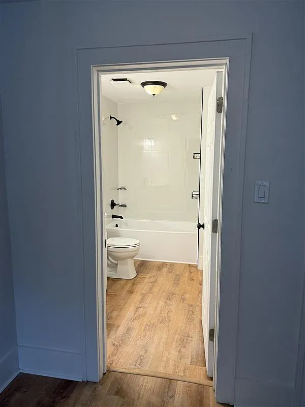 4 bed, 1194 sqft, $1,600 — Photo 3