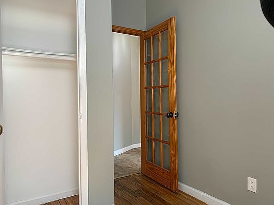 4th image of 405 E 12th St APT 6