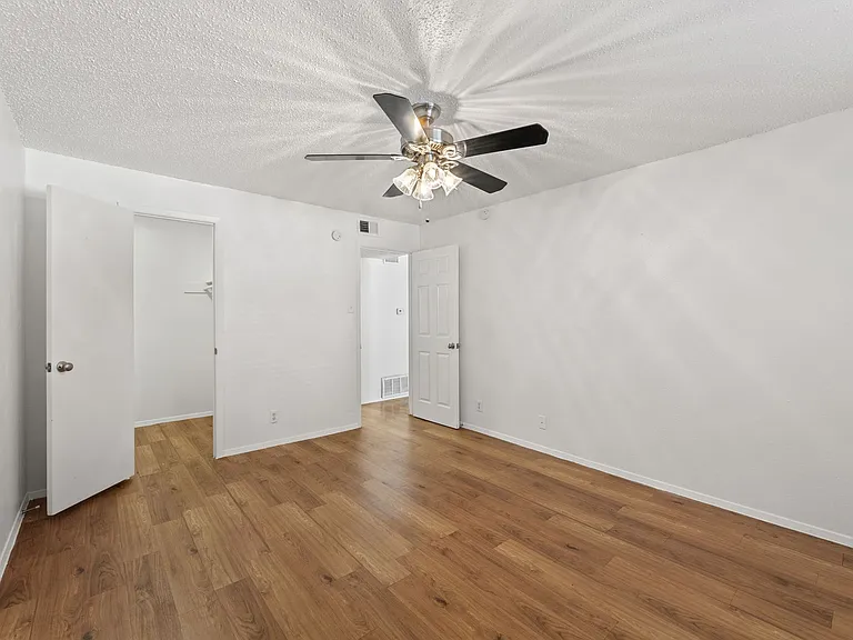Patton Apartments — Photo 17