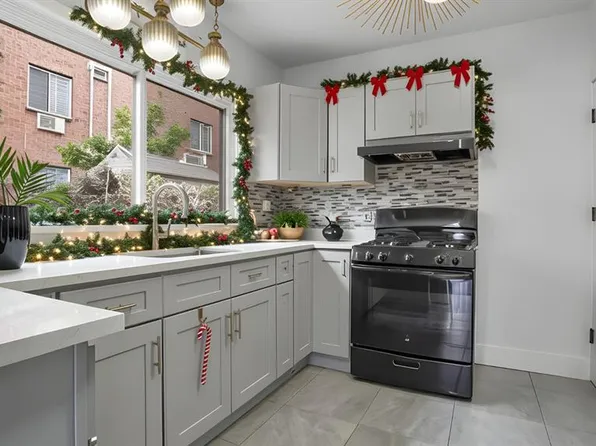 2738 Miles Avenue image 5 of 27