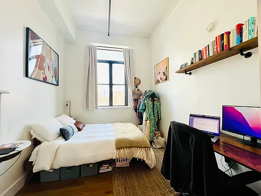 Rented by EXR | media 25