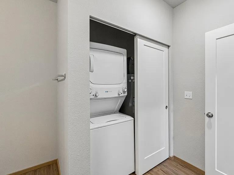 Ridgeline Apartments — Photo 35