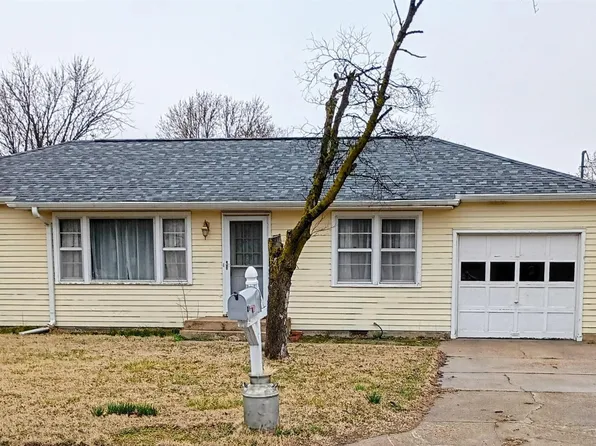 502 W Jay St, Lyons, KS 67554