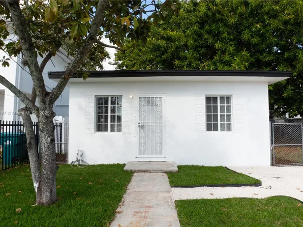 3061 NW 44th St, Miami, FL 33142