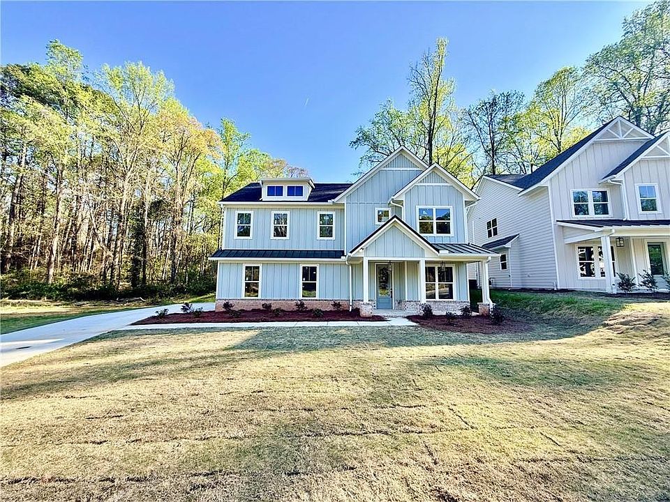 2nd image of 1715 Eastside Parc St