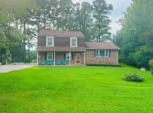 1015 Donna Ct, Halifax, VA 24558