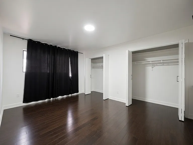 Moorpark Lofts — Photo 9