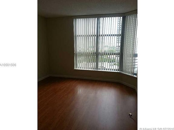 4th image of 3530 Mystic Pointe Dr APT 1507
