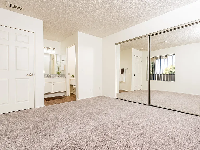 Woodbend Apartments — Photo 29