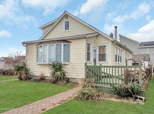 73 Western Concourse, Amityville, NY 11701