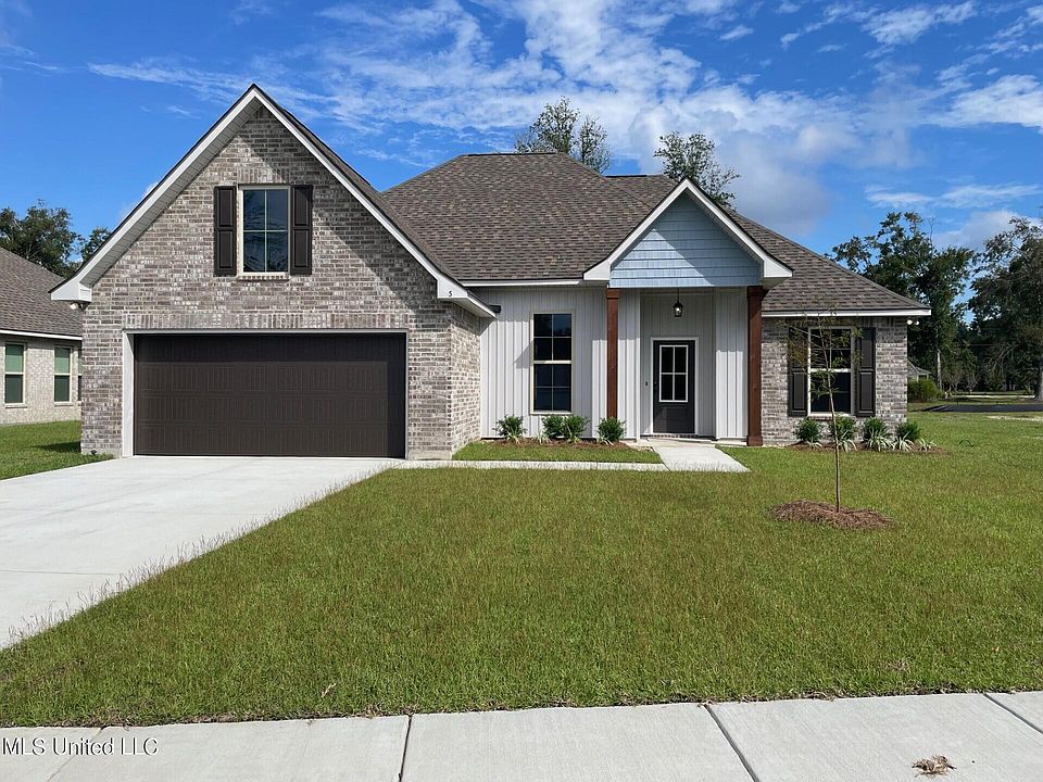 1st image of 5 Alexandria Grace Dr