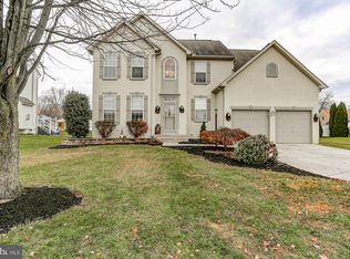 4 Cardamon Dr, Mechanicsburg, PA 17050