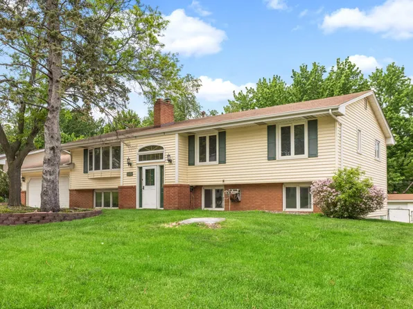 2040 Sioux Blvd, New Brighton, MN 55112